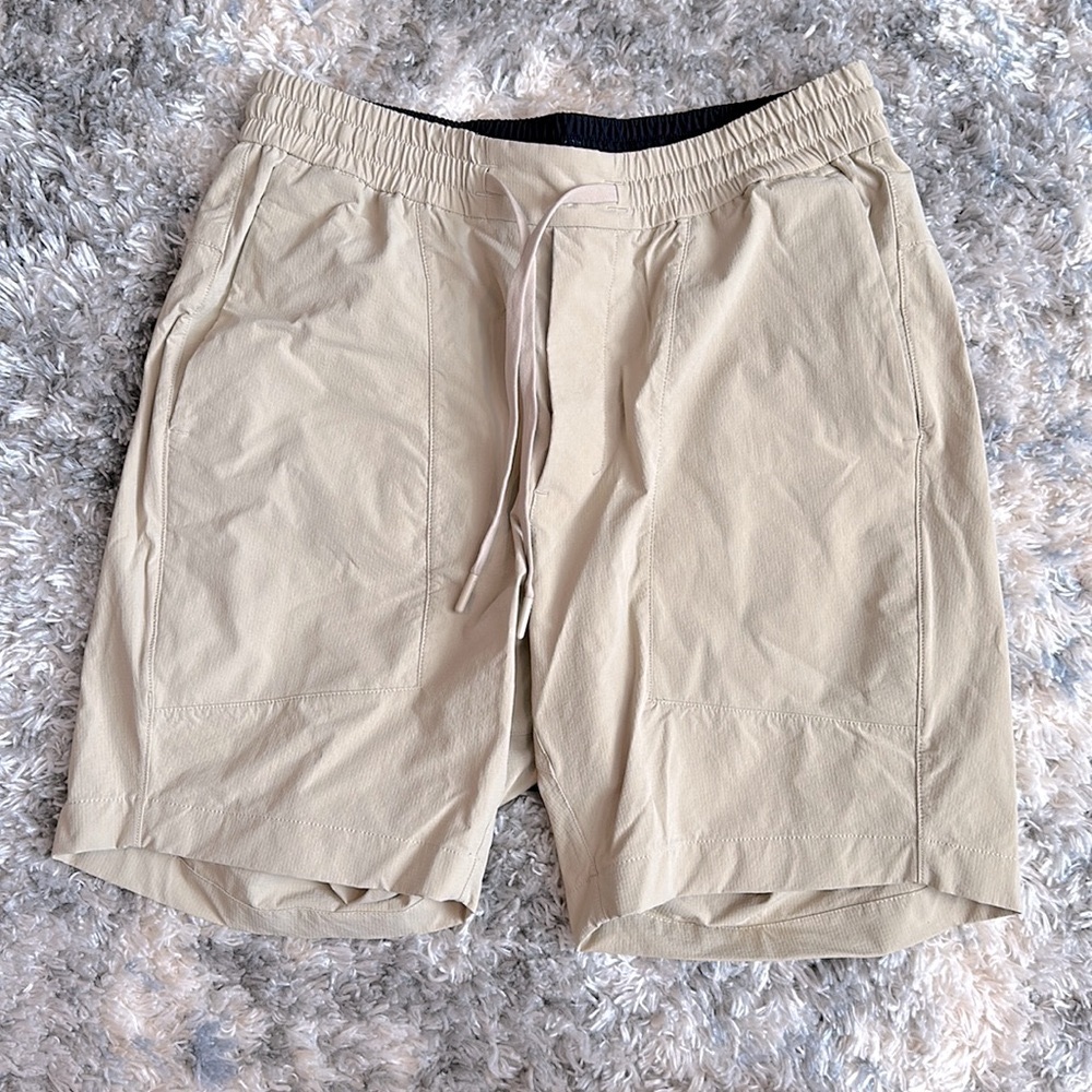 Lululemon Bowline Shorts 8”